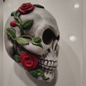 Decorative Skull Wall Art with Red Rose Vines